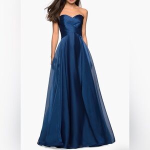La Femme Strapless Metallic Organza Gown in Navy Size 6